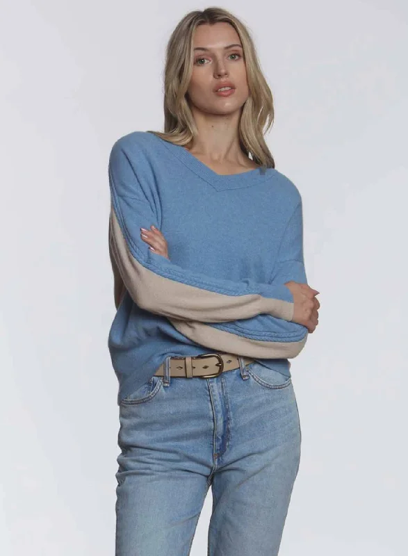 Super Discount Half Tone Vee - French blue/ecru