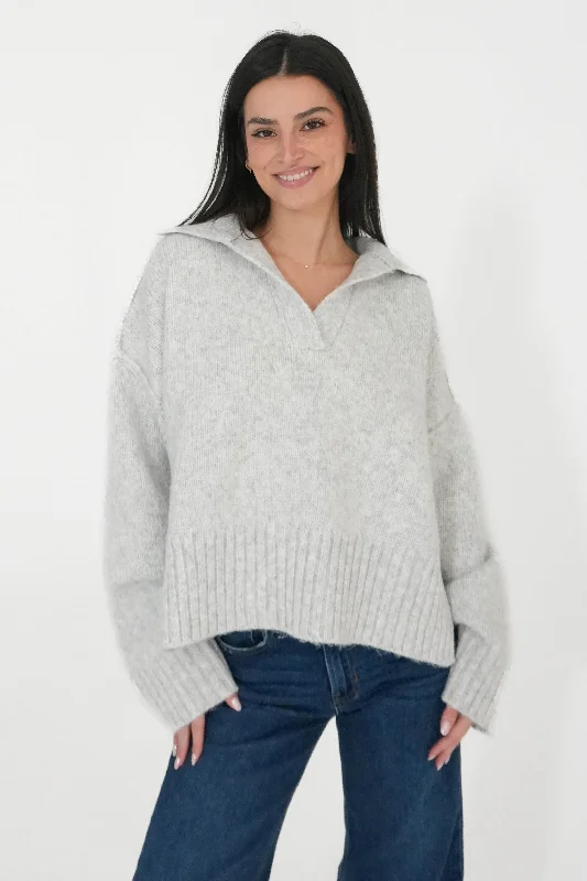Weekend Deals to Make You Happy Lizzie Sweater in Grey